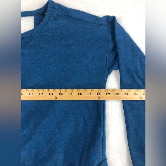 Nike Dri-Fit Sweater Long Sleeve Open Back Knit Casual Yoga Size Small - Picture 8 of 11